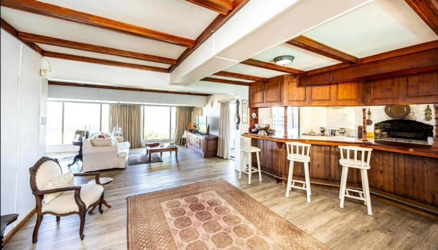 6 Bedroom Property for Sale in Blue Bend Eastern Cape